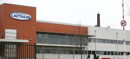 Fachada de la sede de Lactalis en Laval (Francia).