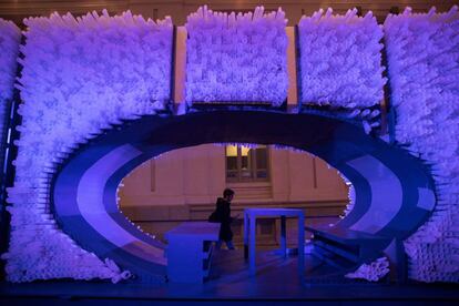 Carroza de Baltasar en la galeria del Cristal en el Palacio de Cibeles , Madrid.