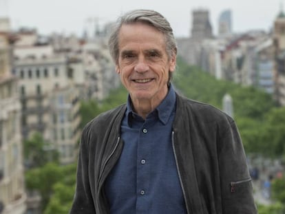 Jeremy Irons, este lunes en Barcelona en la presentación del documental 'Pintores y reyes del Prado'.