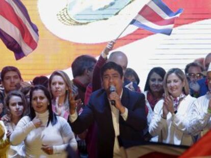 Las urnas dieron la victoria el domingo al candidato del Partido Acción Ciudadana (PAC, centroizquierda), Carlos Alvarado, abanderado de un discurso inclusivo y más afín al sistema político tradicional
