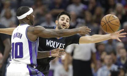 Ricky Rubio, ante Ty Lawson.