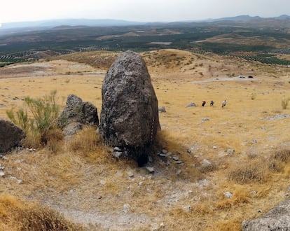 Blick auf den großen Phallus von Fontanar, in einem Bild, das vom Universitätsinstitut für Forschung in der iberischen Archäologie zur Verfügung gestellt wurde.