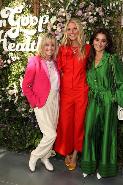 Twiggy en un evento de Goop con Gwyneth Paltrow y Penélope Cruz.
