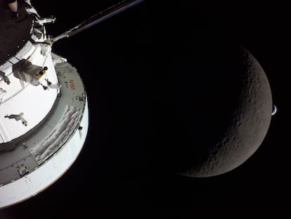 Foto Artemis II de la Luna