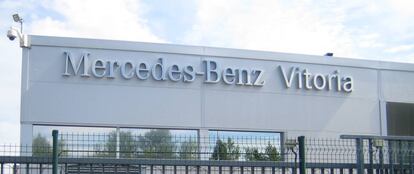 La planta de Vitoria de Mercedes-Benz cuenta con 5.000 trabajadores.