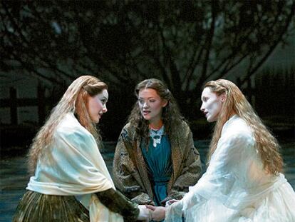 Las tres actrices principales de 'La dama de blanco', el nuevo musical que A. Lloyd Webber estrena en Londres.