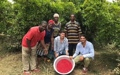 Loan Bensadon y Guillermo Milans del Bosch, fundadores de Baïa Food, en Ghana.