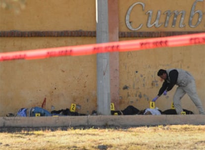 Cinco cadáveres yacen el fin de semana pasado en las calles del norte de México.