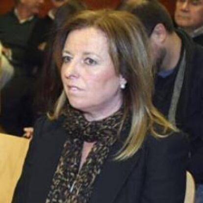 La ex directora general de Caja Mediterráneo (CAM) María Dolores Amorós, en el banquillo de los acusados el 24  de febrero de 2012