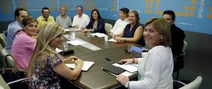 Isabel Bonig preside la reuni&oacute;n de la direcci&oacute;n regional del PP esta ma&ntilde;ana.