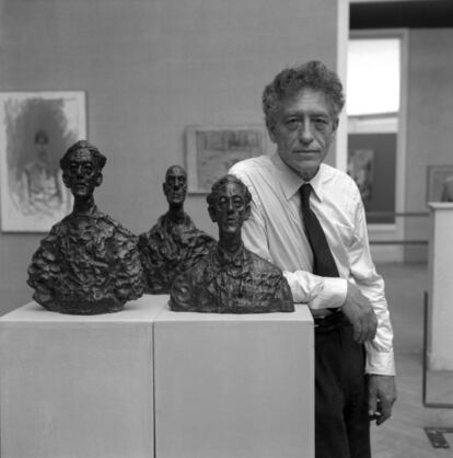 Una escultura de Alberto Giacometti que perteneció al modisto Hubert de Givenchy se ha vendido por 27,17 millones de euros en París, lo que constituye un récord para una obra artística subastada este año en Francia.