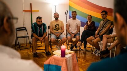 Encuentro de oración celebrado este pasado jueves por la CRISMHOM en Madrid.