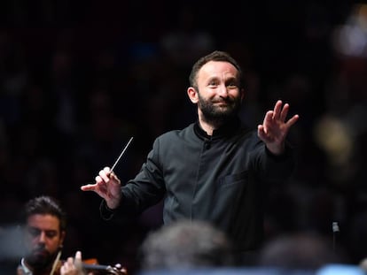 Kirill Petrenko dirige a la Filarmónica de Berlín en los Proms, el pasado sábado en el Royal Albert Hall.