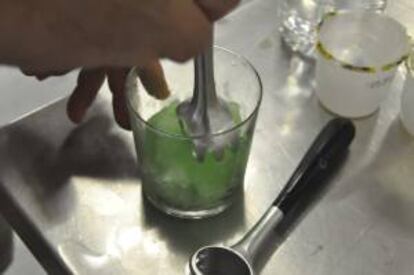 Fotografía facilitada por la Univeridad Politécnica de Valencia (UPV), cuyo Instituto de Diseño y Fabricación (IDF) ha creado un nuevo utensilio para granizar bebidas congeladas, diseñado mediante impresión 3D.