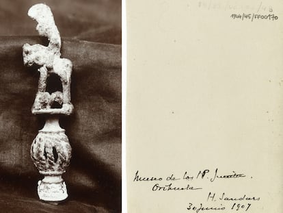 Fotografía del 'Jinete de Orihuela', tomada por Horace Sandars, en 1907, donde se indica que está en el museo de los jesuitas de Orihuela.