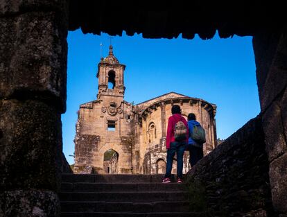 El monasterio de Caaveiro, en Fragas do Eume (A Coruña).