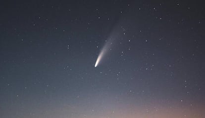 Cometa en el cielo