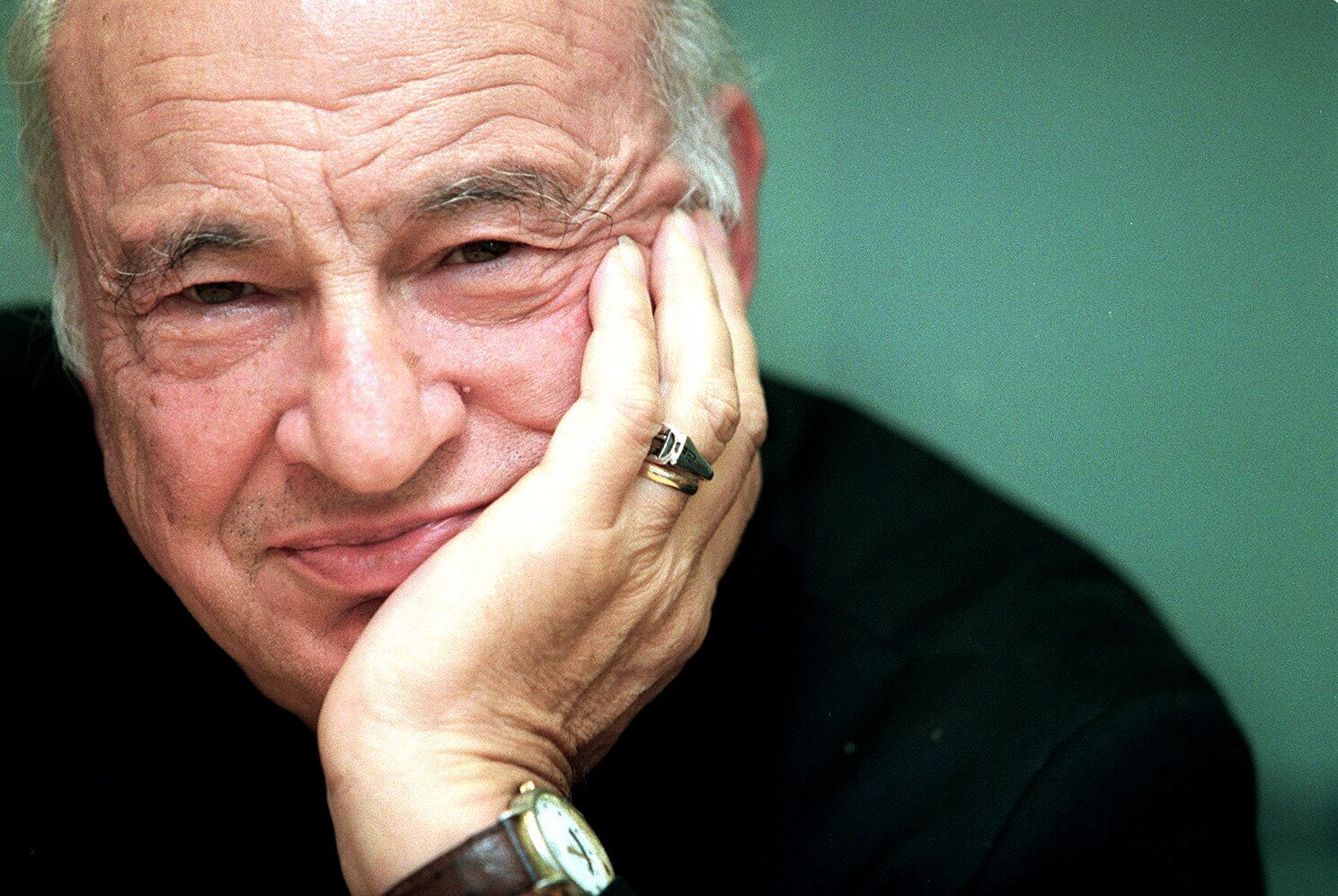 Morin es retrato para una entrevista para el diario EL PAÍS, el 24 de octubre del 2000.