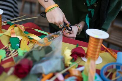 Els preparatius de roses per a la diada a Barcelona.