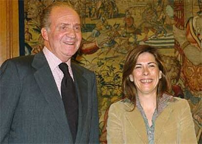 El Rey, junto a la diputada de Nafarroa Bai, Uxue Barkos.