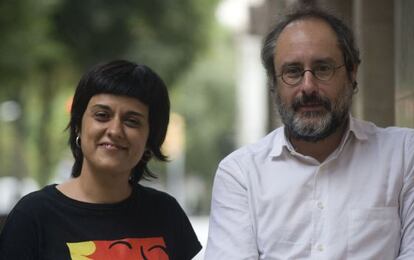 Anna Gabriel y Antonio Baños, en la sede de la CUP.