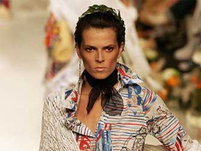 Bimba Bosé, en el desfile de Francis Montesinos para la próxima primavera-verano.