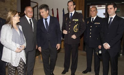 Ignacio Cosidó (tercero por la izquierda), el 29 de abril en un acto en Zamora.