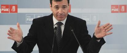 Tomás Gómez, durante la rueda de prensa de esta mañana.