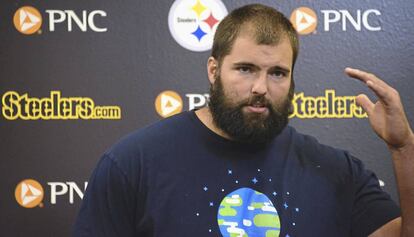 Alejandro Villanueva atiende a la prensa el pasado lunes.