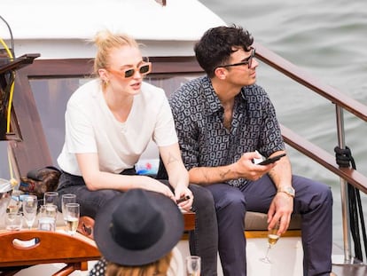 Joe Jonas y Sophie Turner, en París.