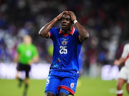 La FIFA obliga a Haití a cambiar su camiseta para el Mundial