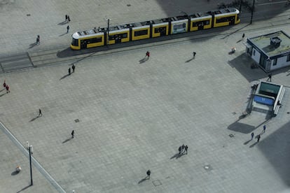 La Alexanderplatz, de Berlín, apenas transitada el pasado 15 de marzo.