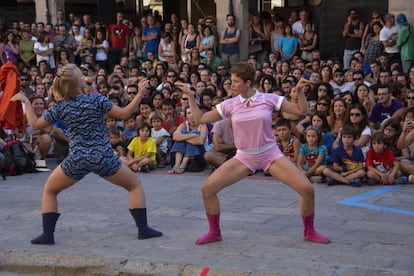 El espectáculo 'Thank you for dancing', coproducción entre la compañía catalana Les Filles Föllen y la polaca B.Wysoczanska.