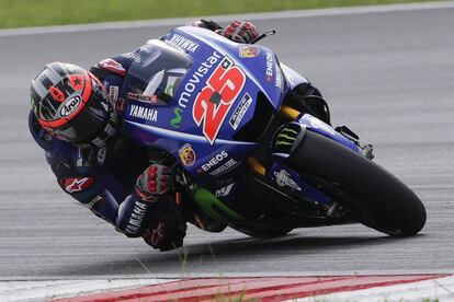 Maverick Vi&ntilde;ales, en los ensayos oficiales de Sepang. 