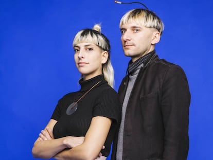 Moon Ribas y Neil Harbisson, creadores de la Transpecies Society y la Fundación Cíborg.