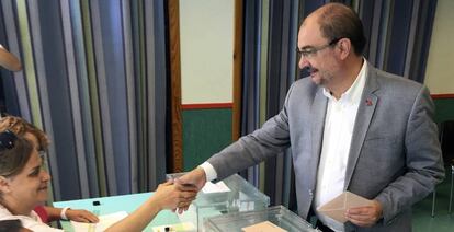 El presidente de Aragón, Javier Lambán, este domingo.