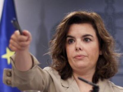 La vicepresidenta del Gobierno, Soraya Sáenz de Santamaría, en la comparecencia posterior al Consejo de Ministros