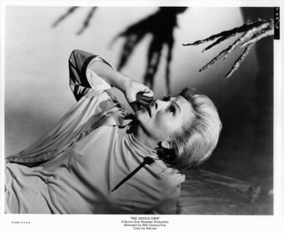 Fotograma de la película 'Las brujas', dirigida por Cyril Frankel en 1966, donde Fontaine interpretaba a Gwen Mayfield.