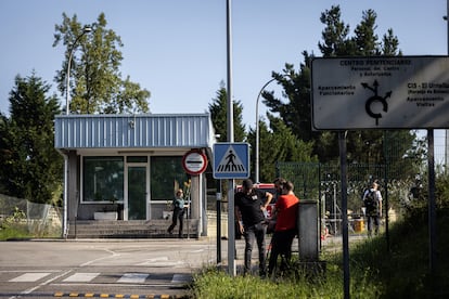 Entrada de la cárcel de Villabona, el pasado miércoles 7 de julio.
