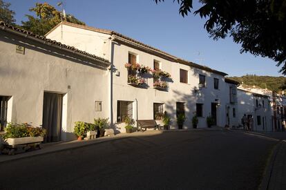 En Olmeda de las Fuentes, llama la atención el cuidado y la limpieza de sus casas y calles.