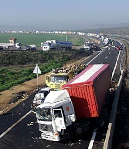 Uno de los camiones implicados en el accidente de Santa Cruz de Mudela.