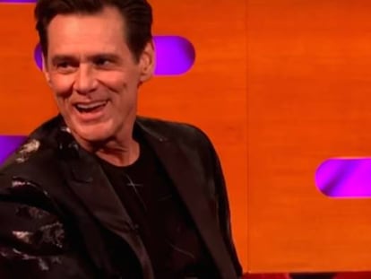 Jim Carrey y Margot Robbie en el 'El show de Graham Norton' justo después de que Carrey hablara sobre "las desventajas físicas" de la actriz.