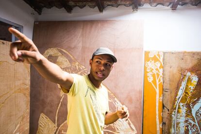 “Ele é puro Brasil. É um rapaz que está aí. Veio do Piauí, mora na favela. Sua história é pura desigualdade e superação. O sujeito para conseguir ter esse prumo e autoestima precisa ter muita força e coragem”, diz um de seus professores