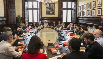 Reuni&oacute;n conjunta de la junta y la Mesa del Parlament