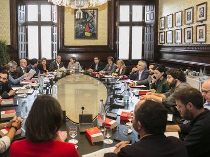 Reuni&oacute;n conjunta de la junta y la Mesa del Parlament