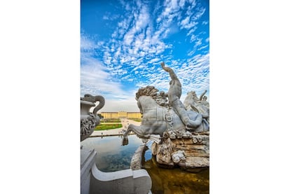 La fuente de Neptuno, en el palacio de Schönbrunn de Viena (Austria).