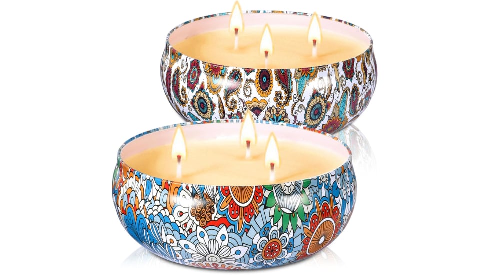 Vista de velas aromáticas de citronela.