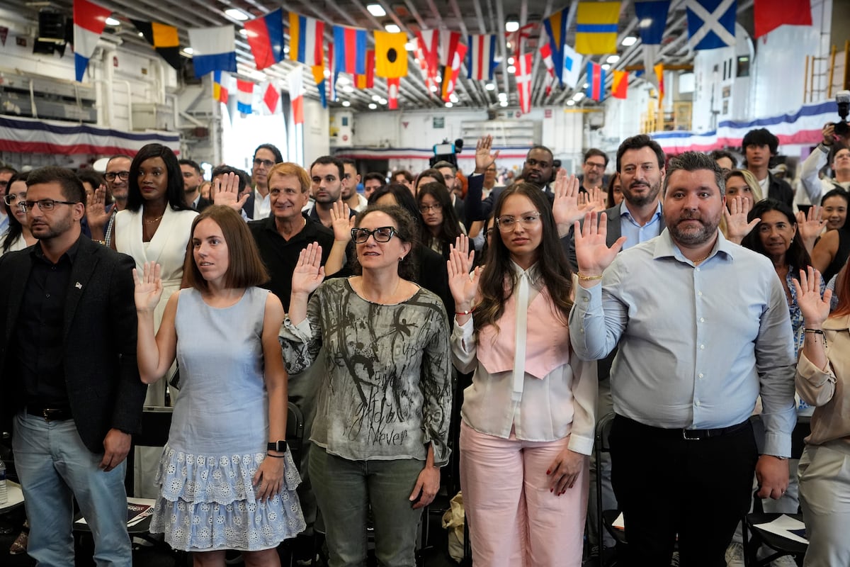 Cuál es la diferencia entre ciudadanía y residencia en Estados Unidos? |  Inmigración en Estados Unidos | EL PAÍS US