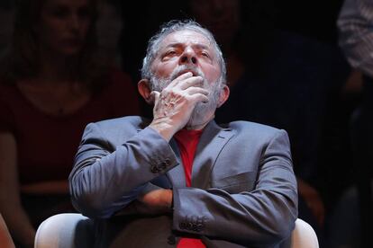 Fotografía de archivo fechada el 2 de abril de 2018 que muestra al expresidente brasileño Luiz Inácio Lula da Silva durante un acto político en Río de Janeiro (Brasil)