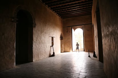 Interior del castillo principal de Godar.